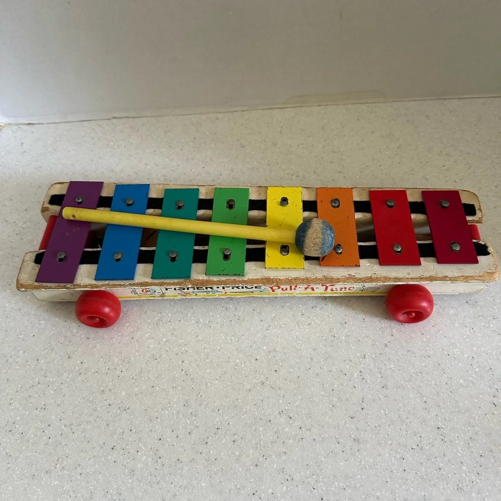 Vintage Fisher Price 1964 Pull-A-Tune Xylophone Toy Musical Toy! Collectible USA